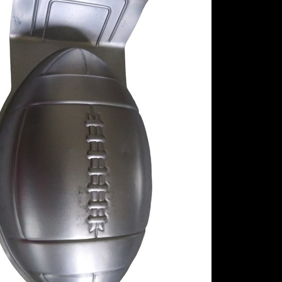 Vintage Wilton Football Cake Pan Aluminum Football Cake Mold 1990 2705-6504 - Picture 2 of 6